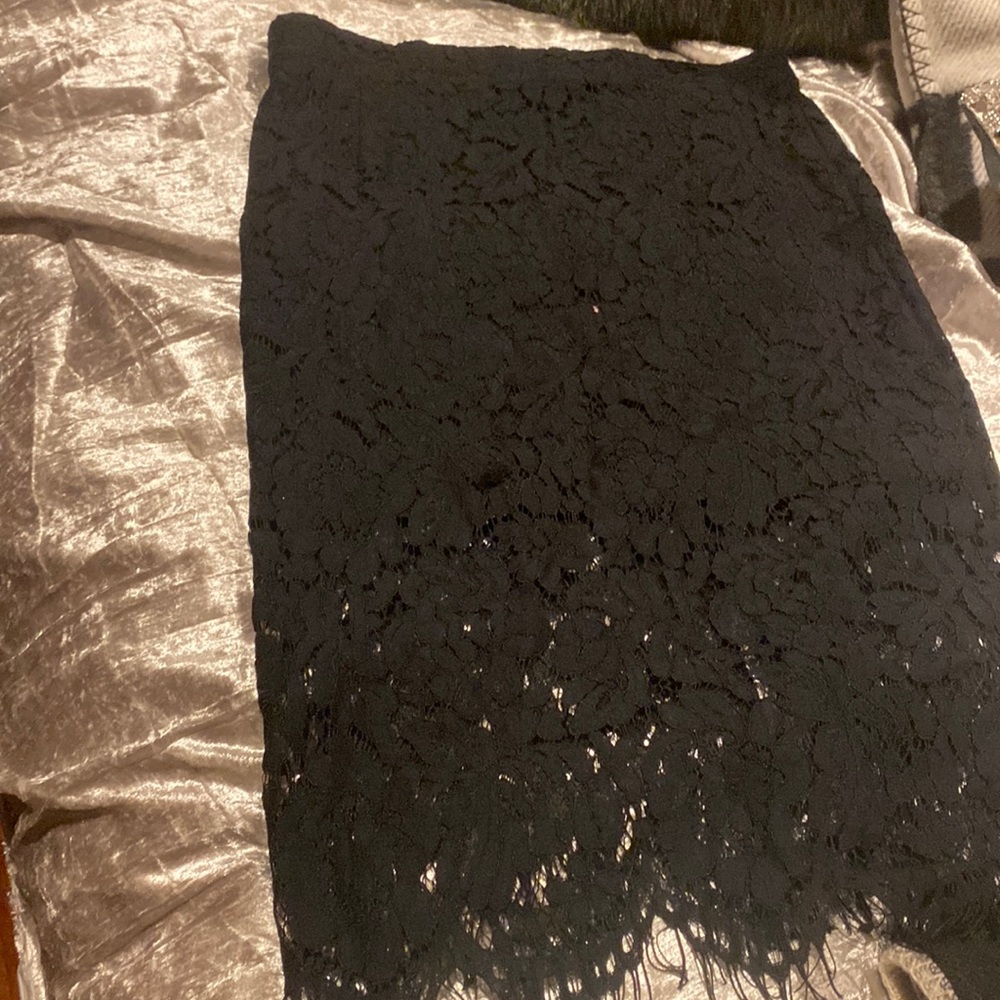 Lacey black fitted pencil skirt